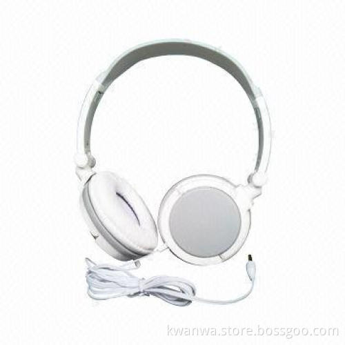 Wired Headphone with 1.2m Cord Length and 3.5mm Stereo Plug